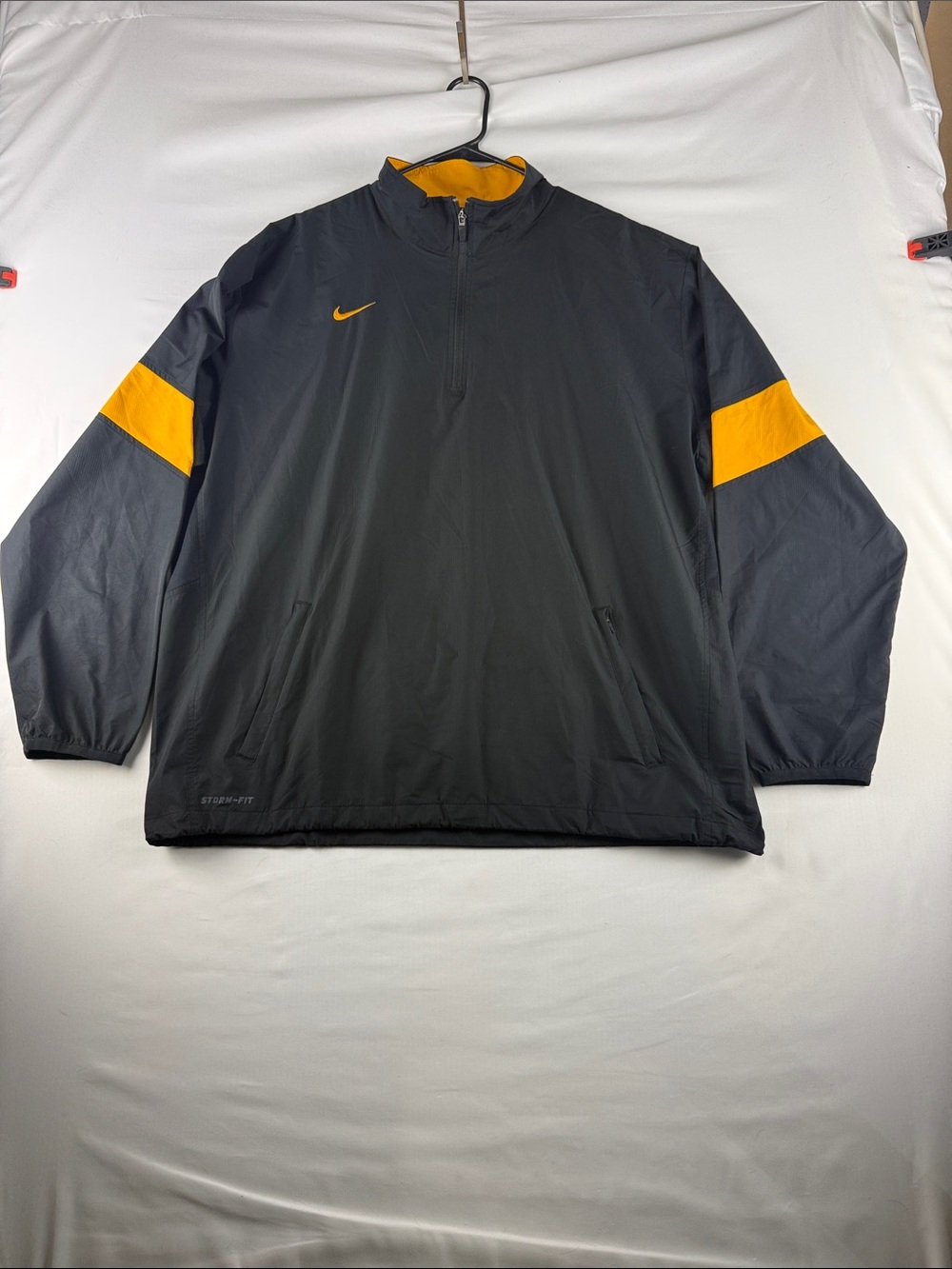 Nike Storm-FIT Black Gold 1/4 Zip Pullover Men's XL Performance Golf
